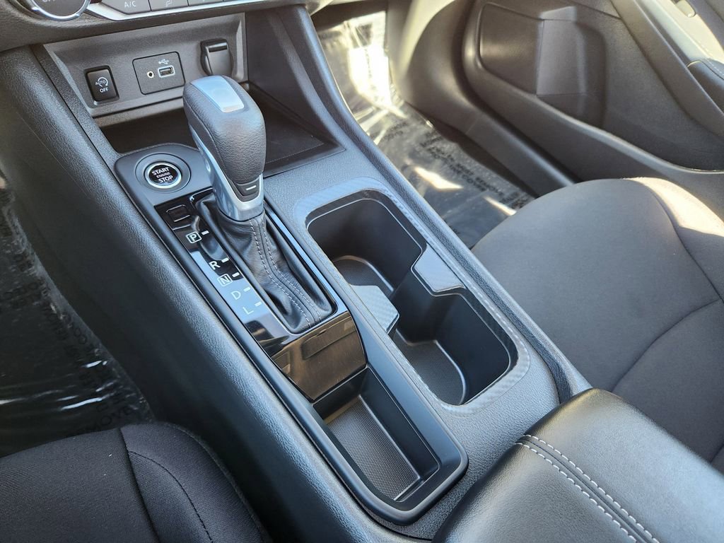 Used 2025 Nissan Sentra S image 24