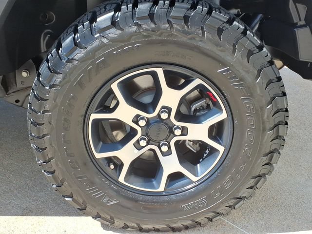 Used 2019 Jeep Wrangler Unlimited Rubicon AWD/4WD image 9