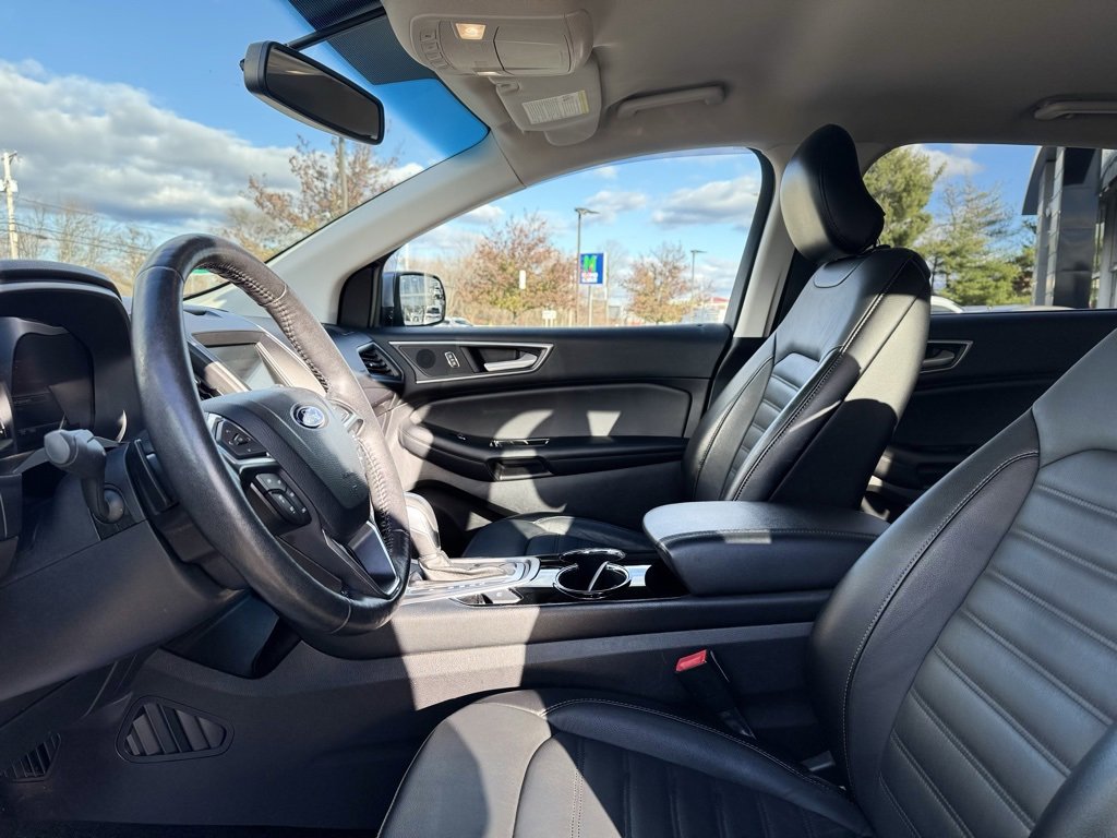 Used 2018 Ford Edge SEL w/ Equipment Group 201A image 16
