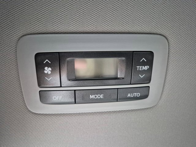 Used 2017 Toyota Sienna XLE image 15