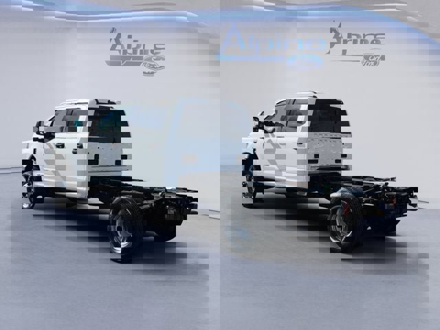 Used 2022 Ford F350 XLT image 3