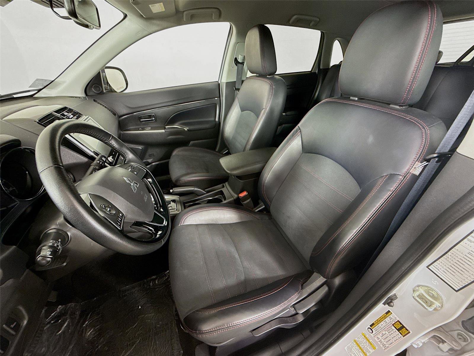 Used 2024 Mitsubishi Outlander Sport AWD image 2