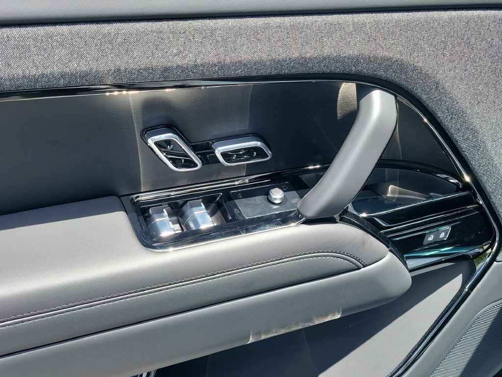New 2026 Land Rover Range Rover Sport Dynamic SE AWD/4WD image 24