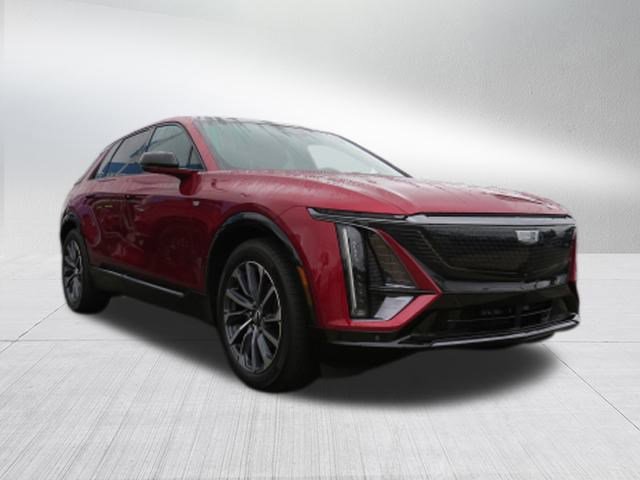 New 2025 Cadillac Lyriq Sport image 9