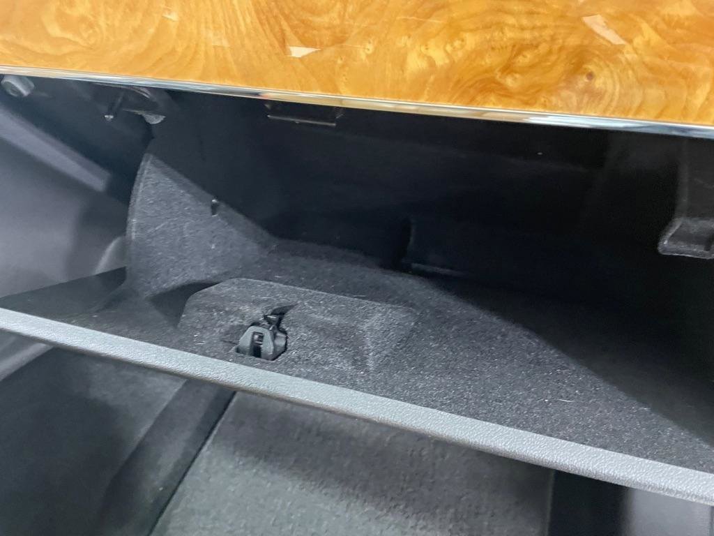 Used 2011 Lincoln MKX AWD w/ 102A Rapid Spec Order Code image 25