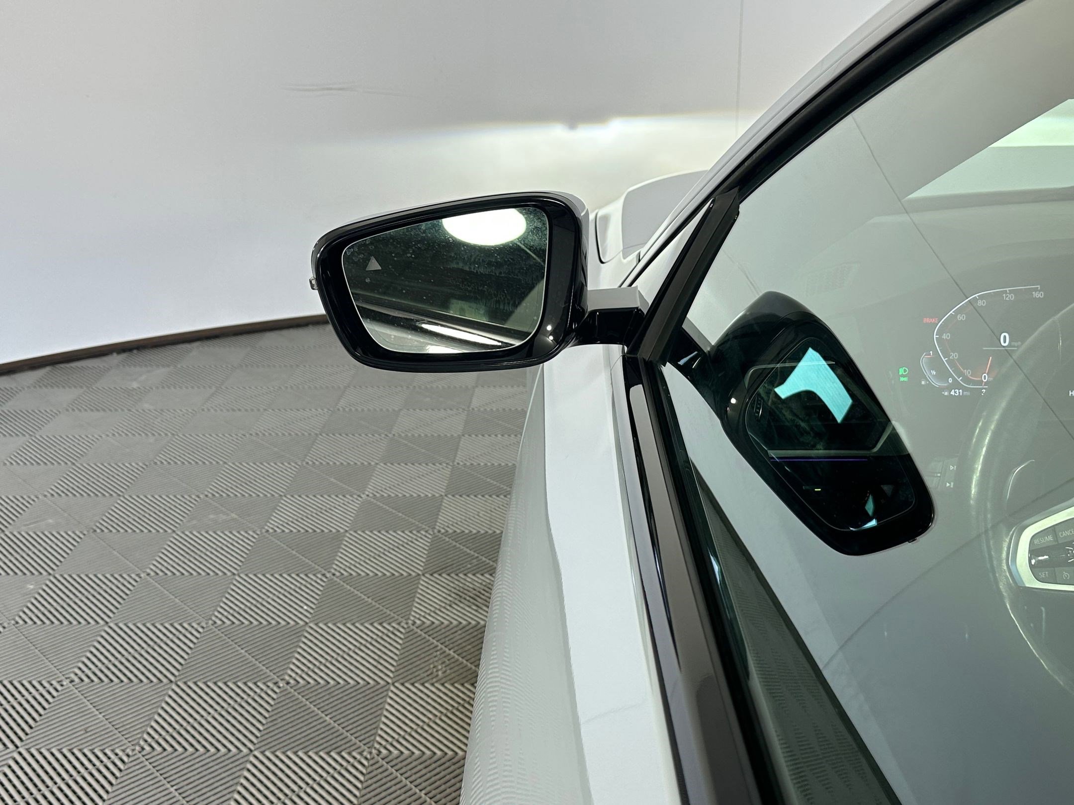 Used 2023 BMW 430i Coupe w/ M Sport Package image 21