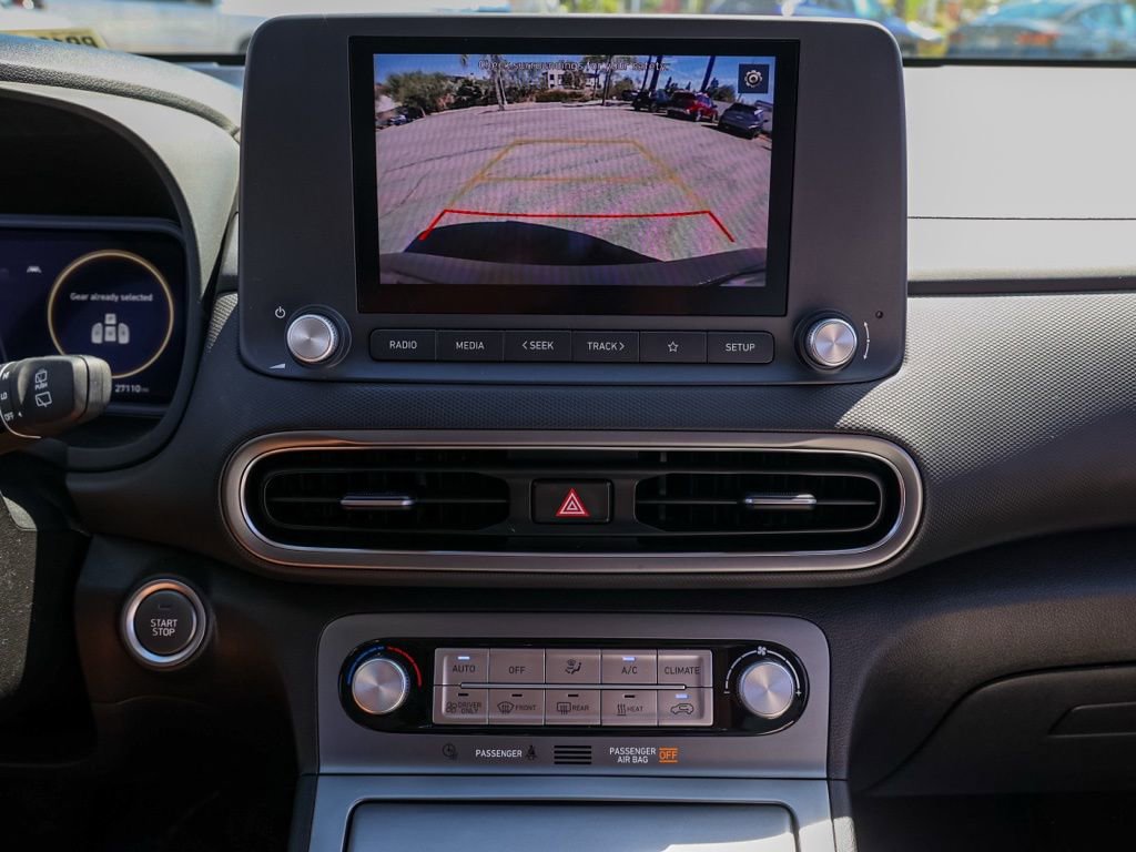 Used 2023 Hyundai Kona SE w/ Cargo Package image 30