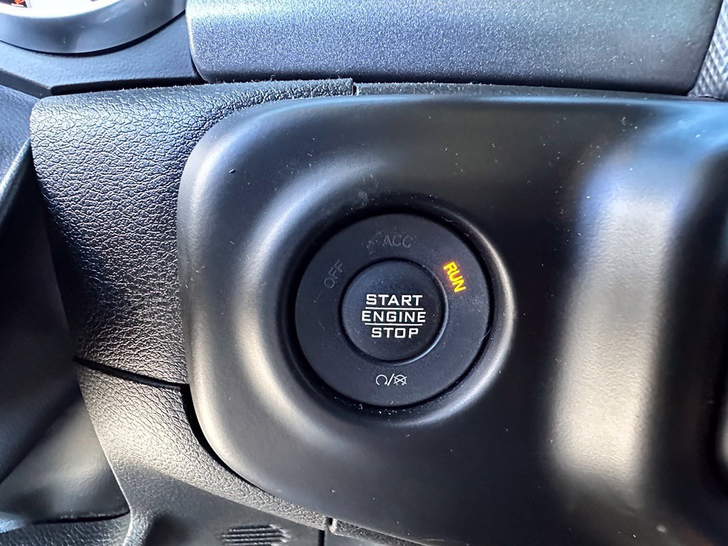 Used 2023 Jeep Gladiator Mojave w/ LED Lighting Group AWD/4WD image 37