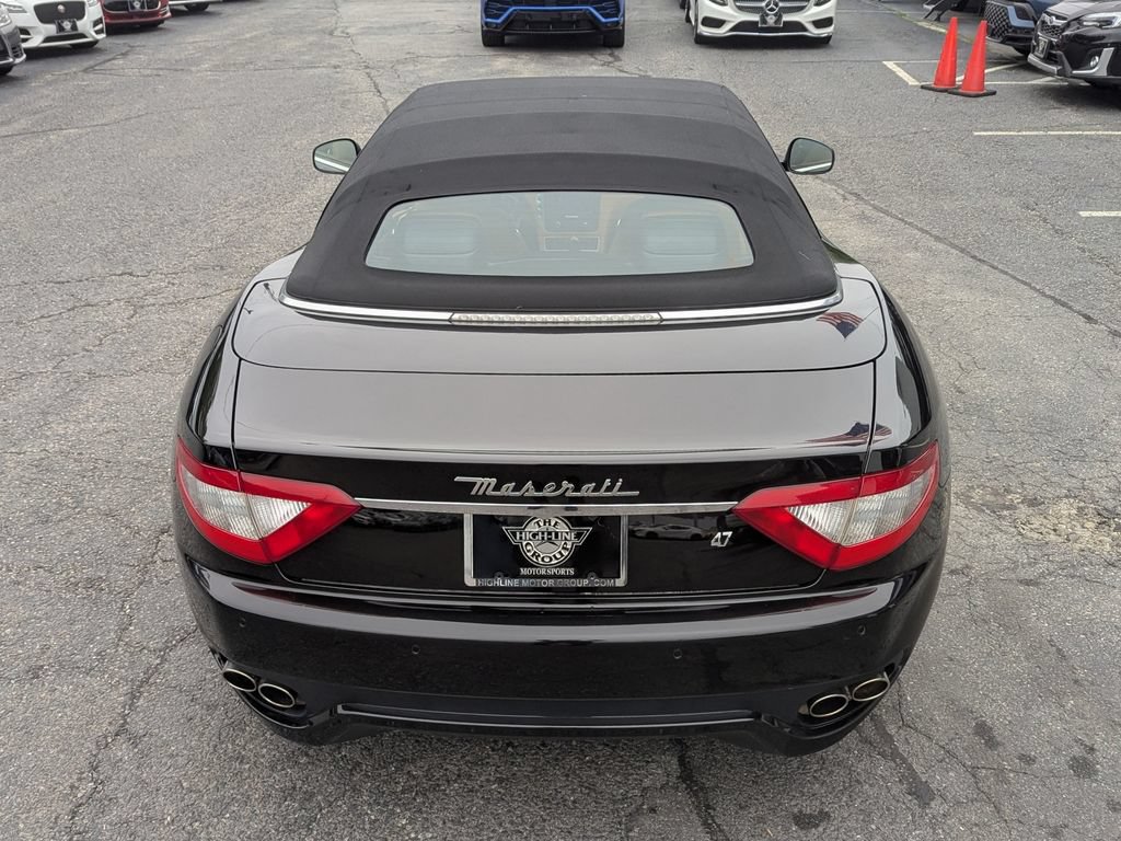 Used 2011 Maserati GranTurismo Convertible RWD image 8