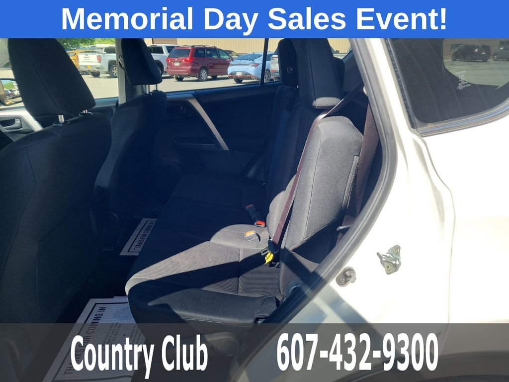 Used 2018 Toyota RAV4 LE w/ All Weather Liner Package AWD/4WD image 22