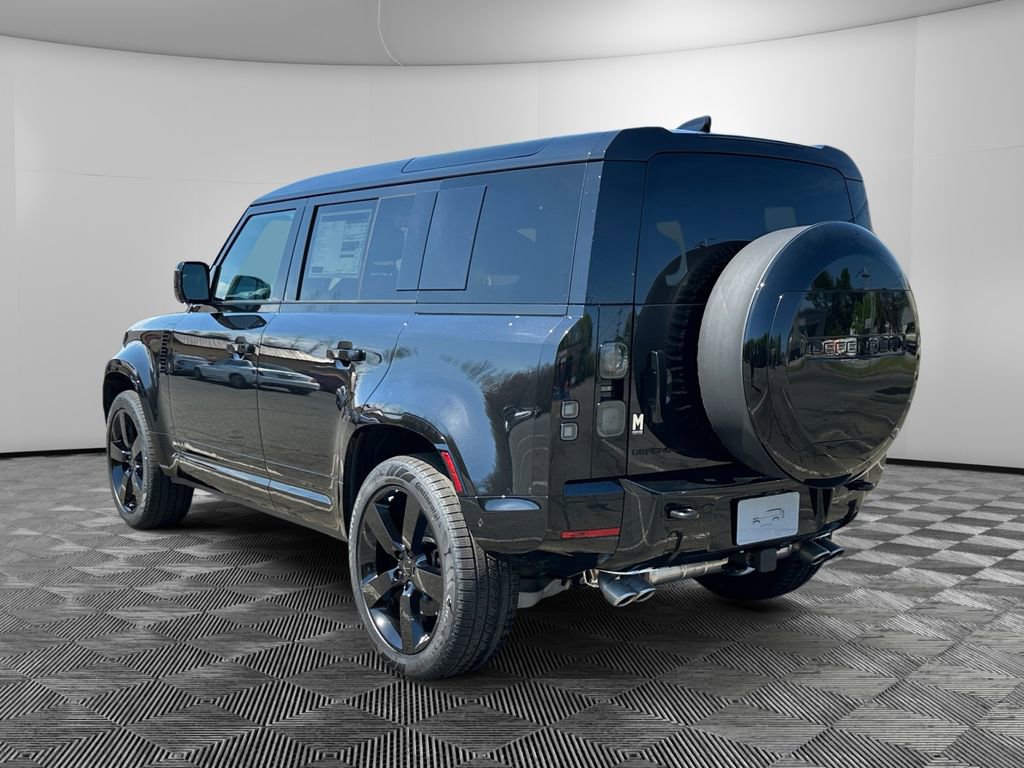 New 2026 Land Rover Defender 110 V8 AWD/4WD image 3