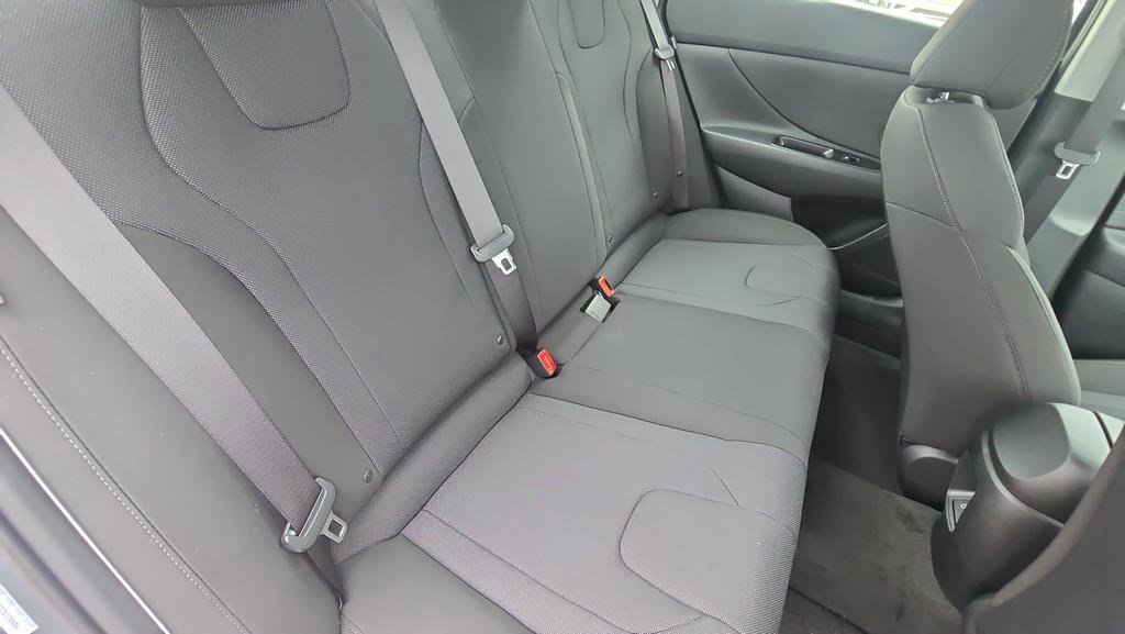 New 2026 Hyundai Elantra SE w/ Cargo Package FWD image 10