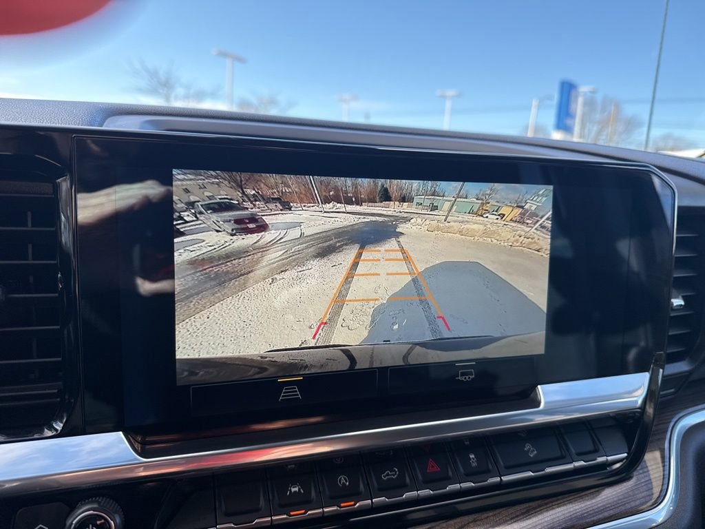 Used 2022 Chevrolet Silverado 1500 LT w/ Z71 Off-Road Package image 32