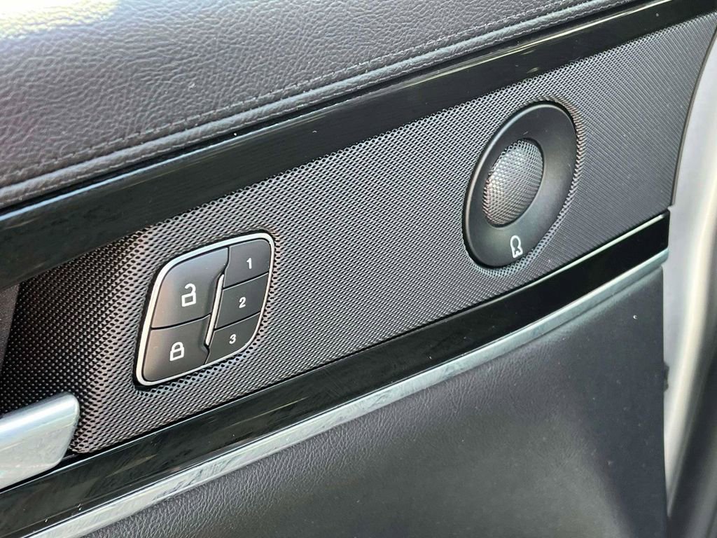 Used 2022 Lincoln Nautilus Reserve w/ Luxury Package image 15