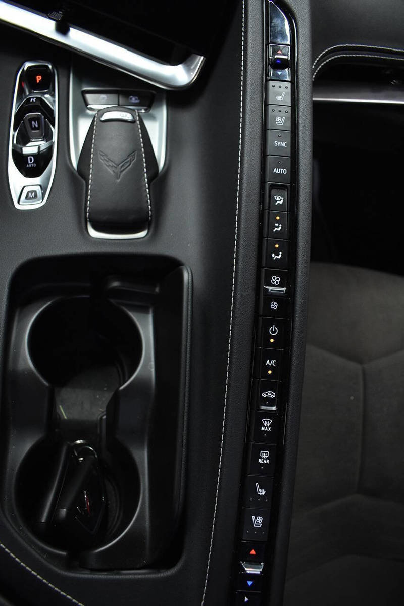 Used 2023 Chevrolet Corvette Stingray Preferred Conv w/ Battery Protection Package RWD image 17
