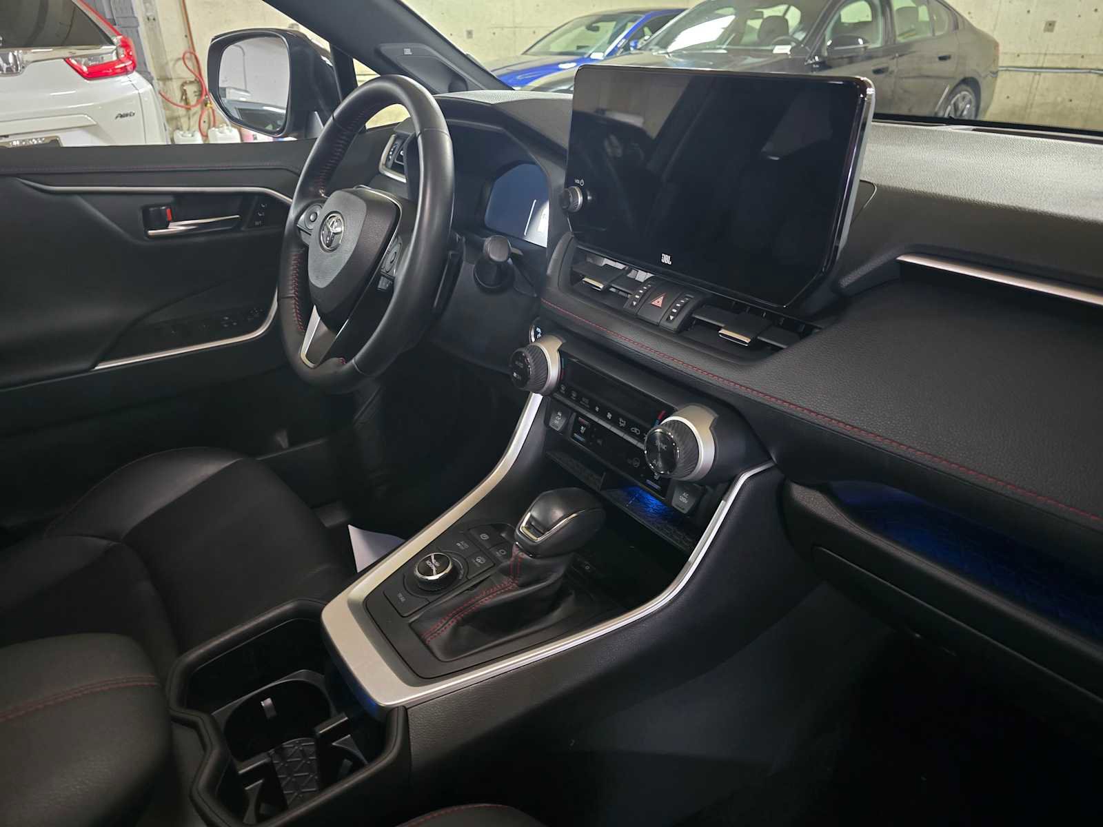 Used 2024 Toyota RAV4 XSE w/ Premium Package image 11