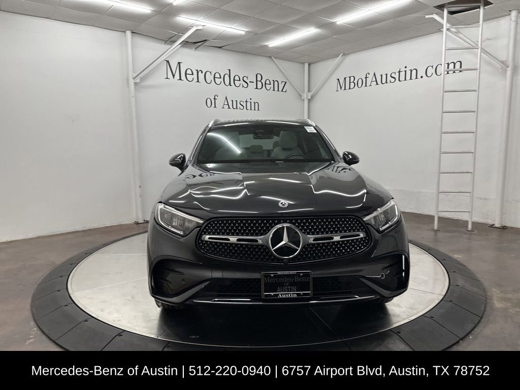 Certified 2025 Mercedes-Benz GLC 300 video 2