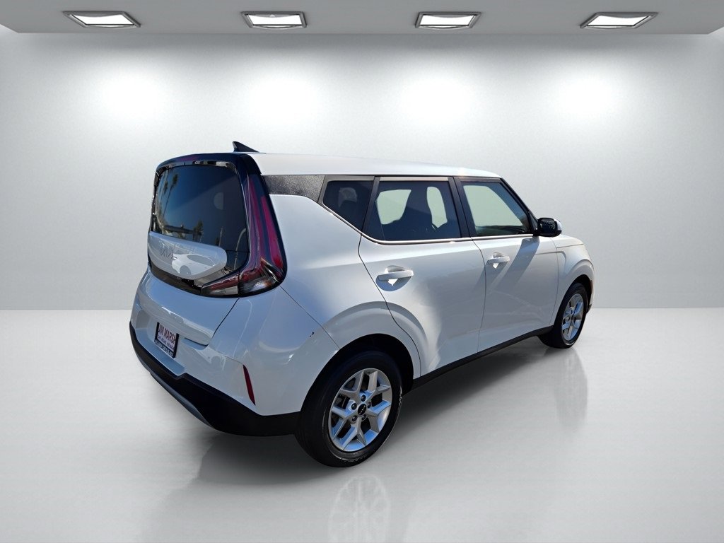 Used 2024 Kia Soul LX w/ Option Group 015 image 6