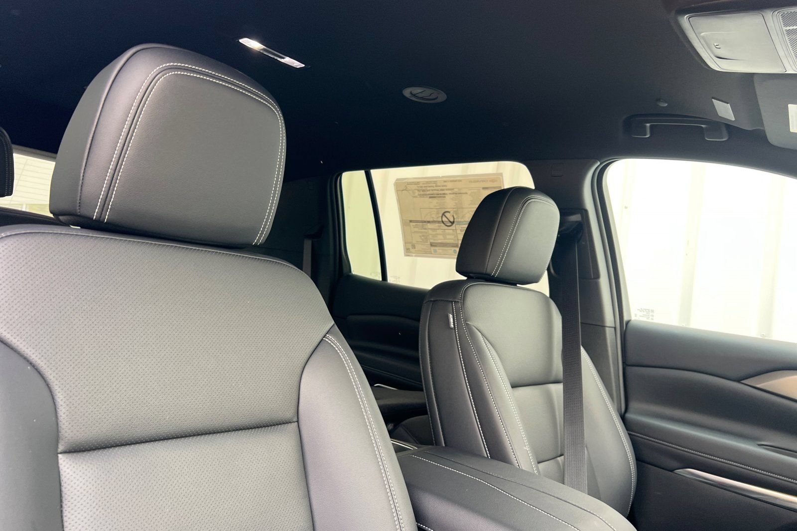 New 2026 Chevrolet Traverse LT w/ Midnight/Sport Edition AWD/4WD image 15