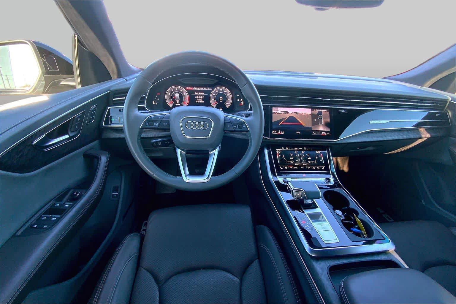 Used 2023 Audi Q8 Prestige w/ Prestige Package AWD/4WD image 6