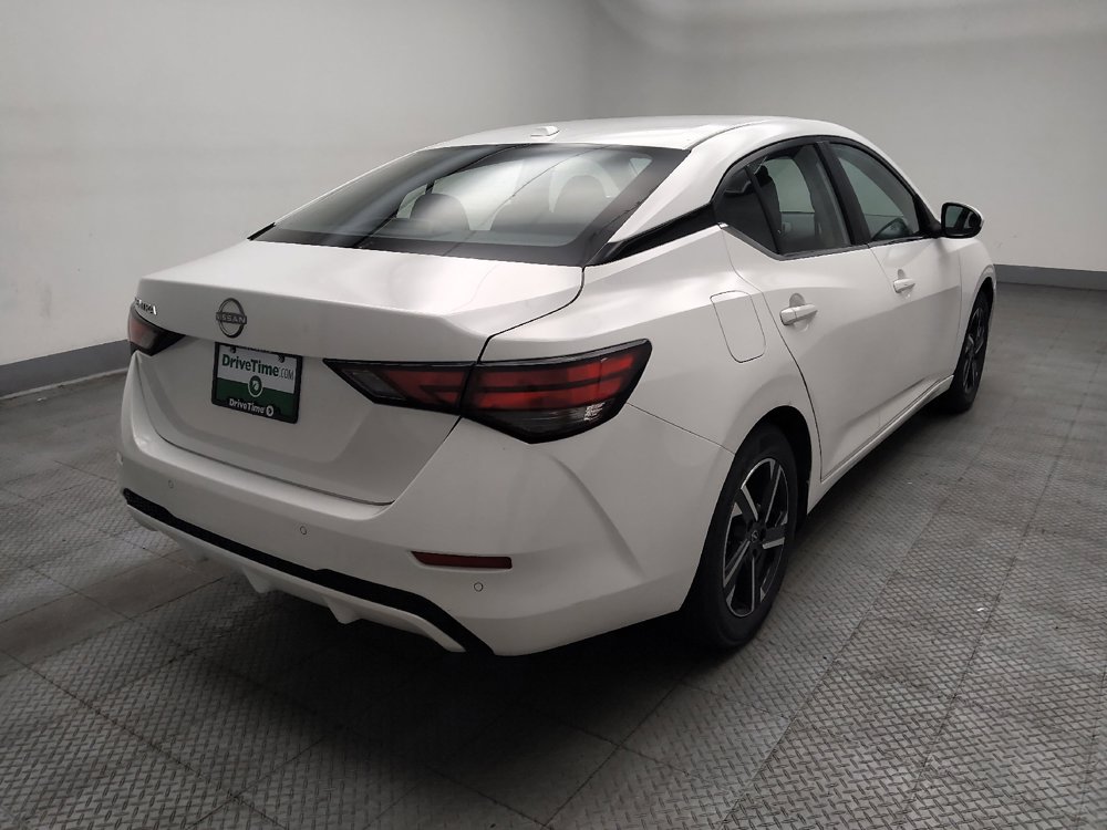 Used 2025 Nissan Sentra SV FWD image 9