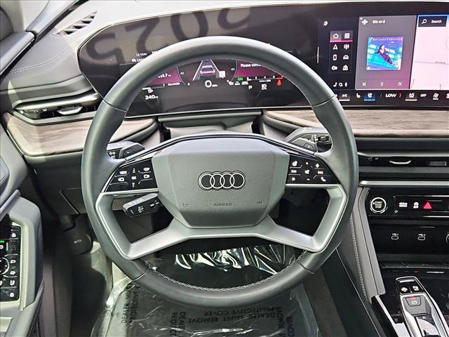 Certified 2025 Audi Q5 Premium AWD/4WD image 13