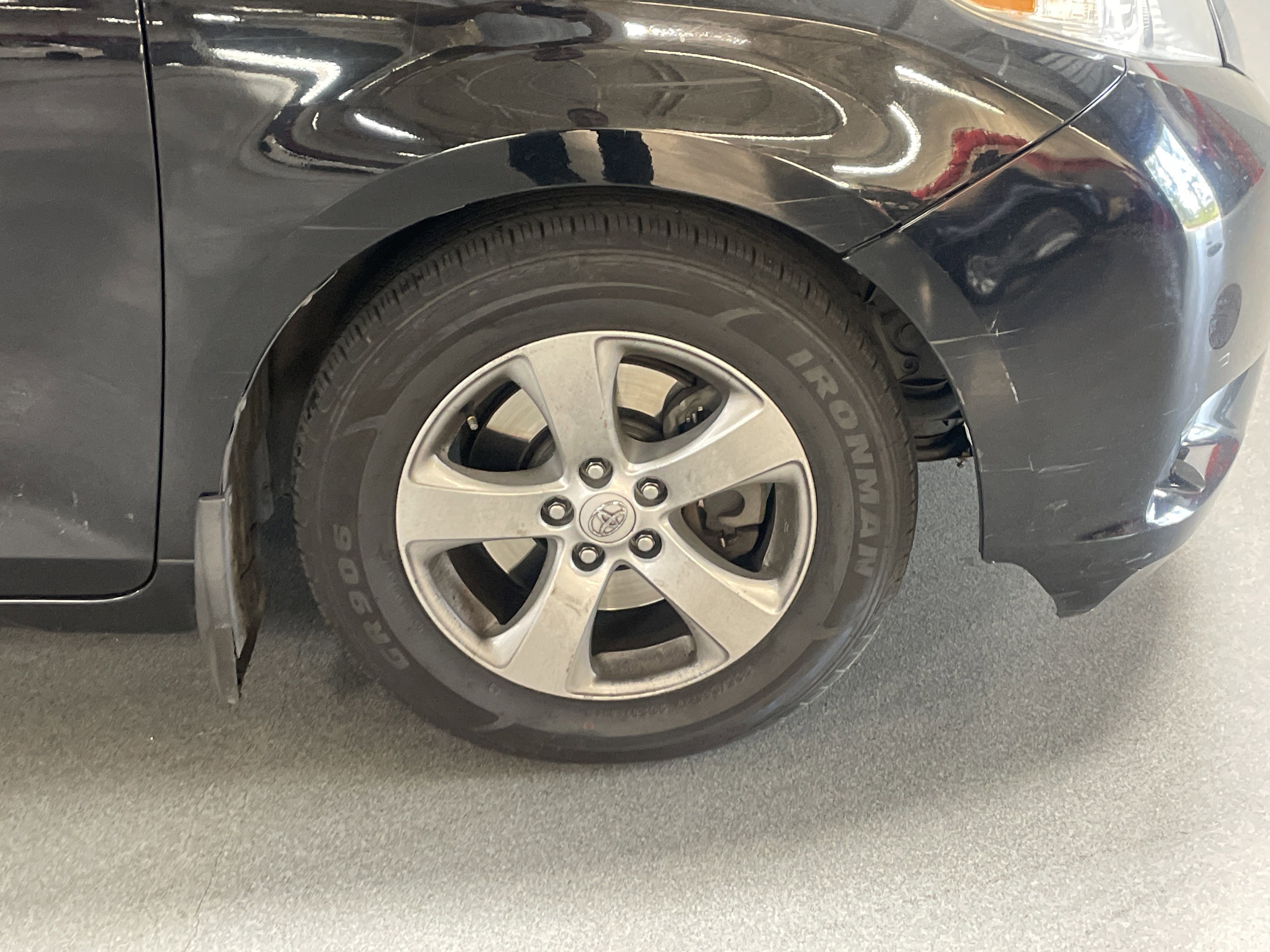 Used 2017 Toyota Sienna LE image 6