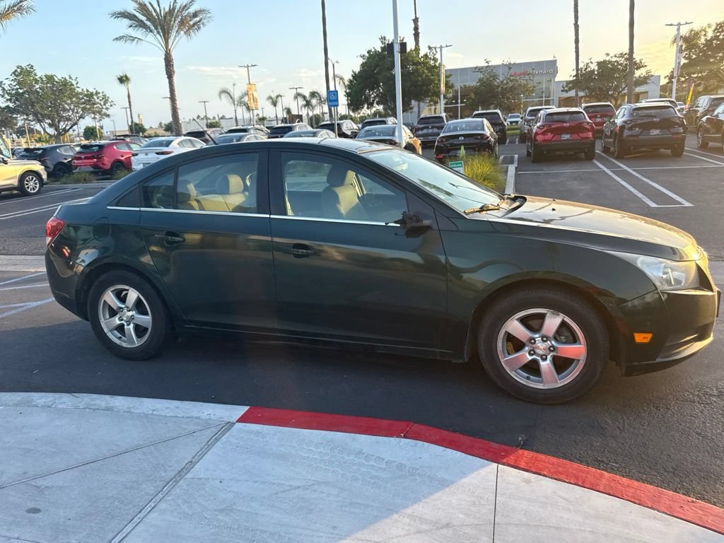 Used 2014 Chevrolet Cruze LT w/ Technology Package FWD image 24