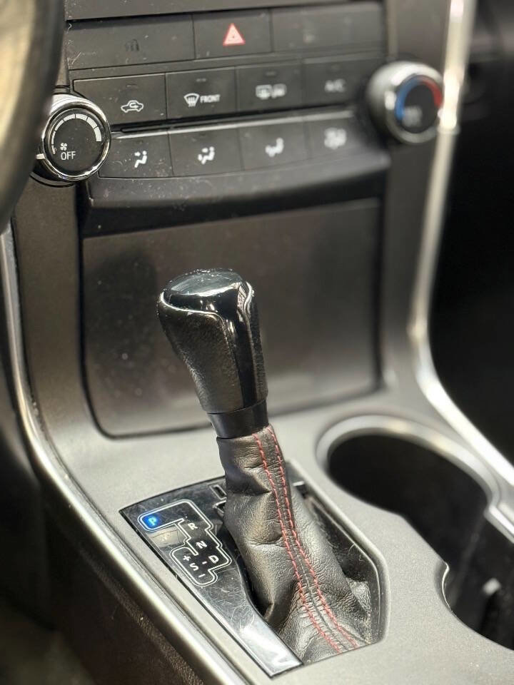 Used 2017 Toyota Camry SE FWD image 18