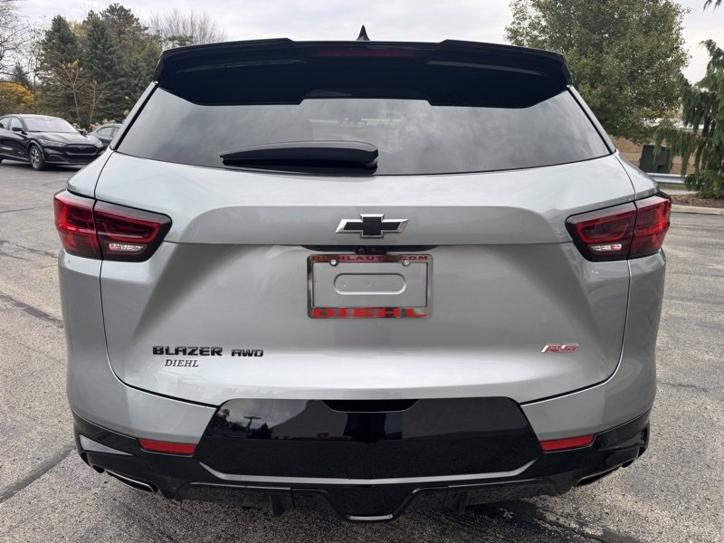 Used 2023 Chevrolet Blazer RS w/ Driver Confidence II Package image 4