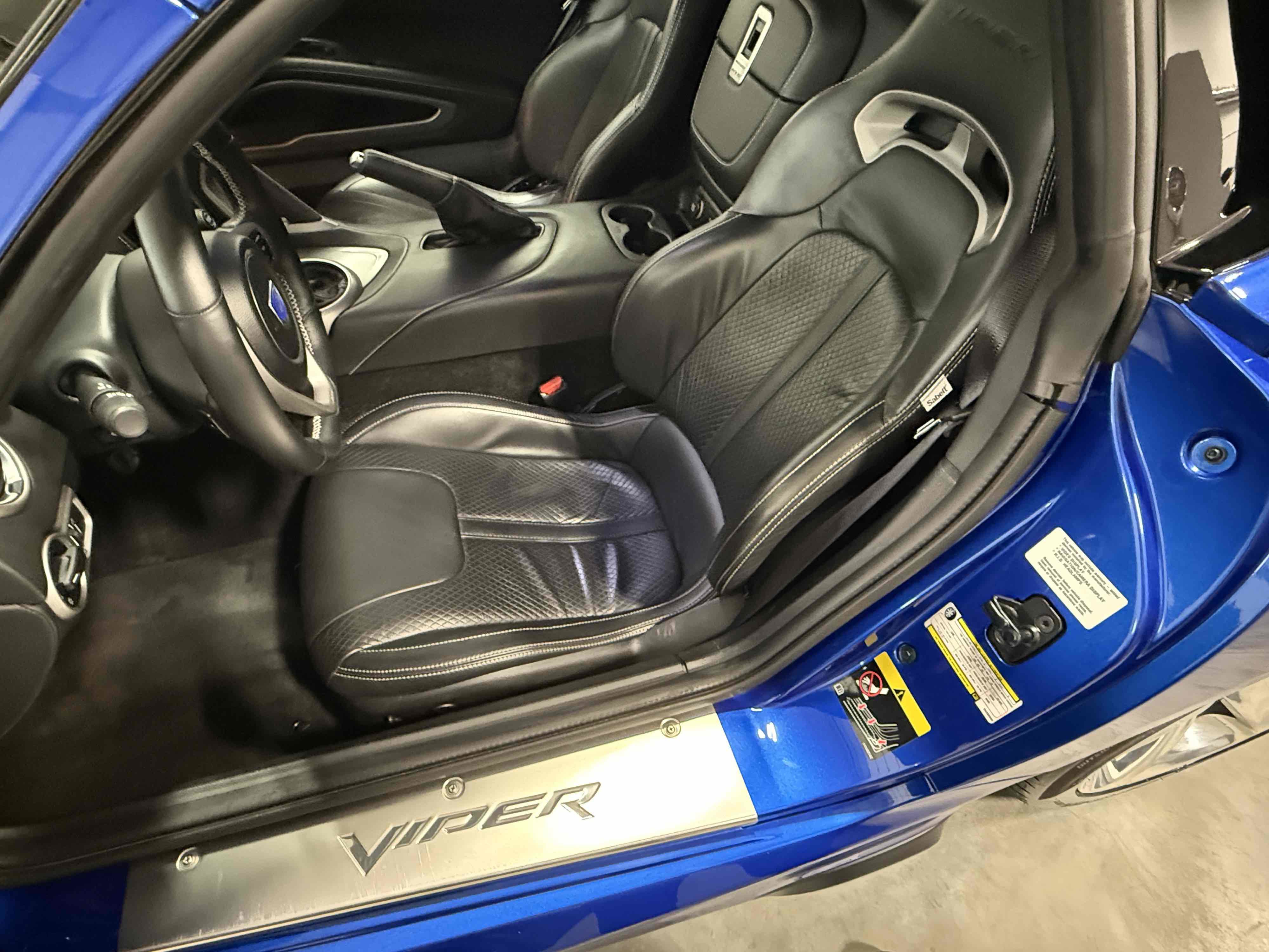 Used 2013 SRT Viper GTS w/ GTS Laguna Interior Pkg image 92