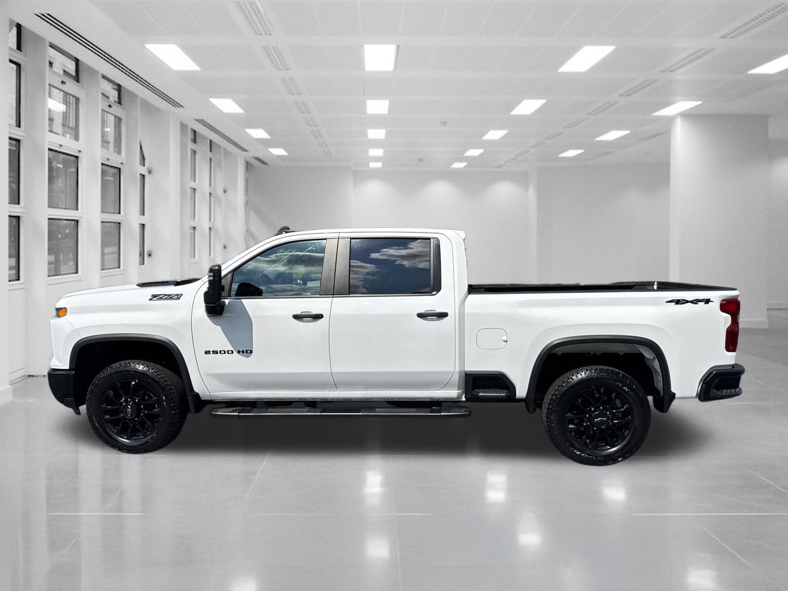 Used 2025 Chevrolet Silverado 2500 Custom w/ Custom Value Package AWD/4WD image 8