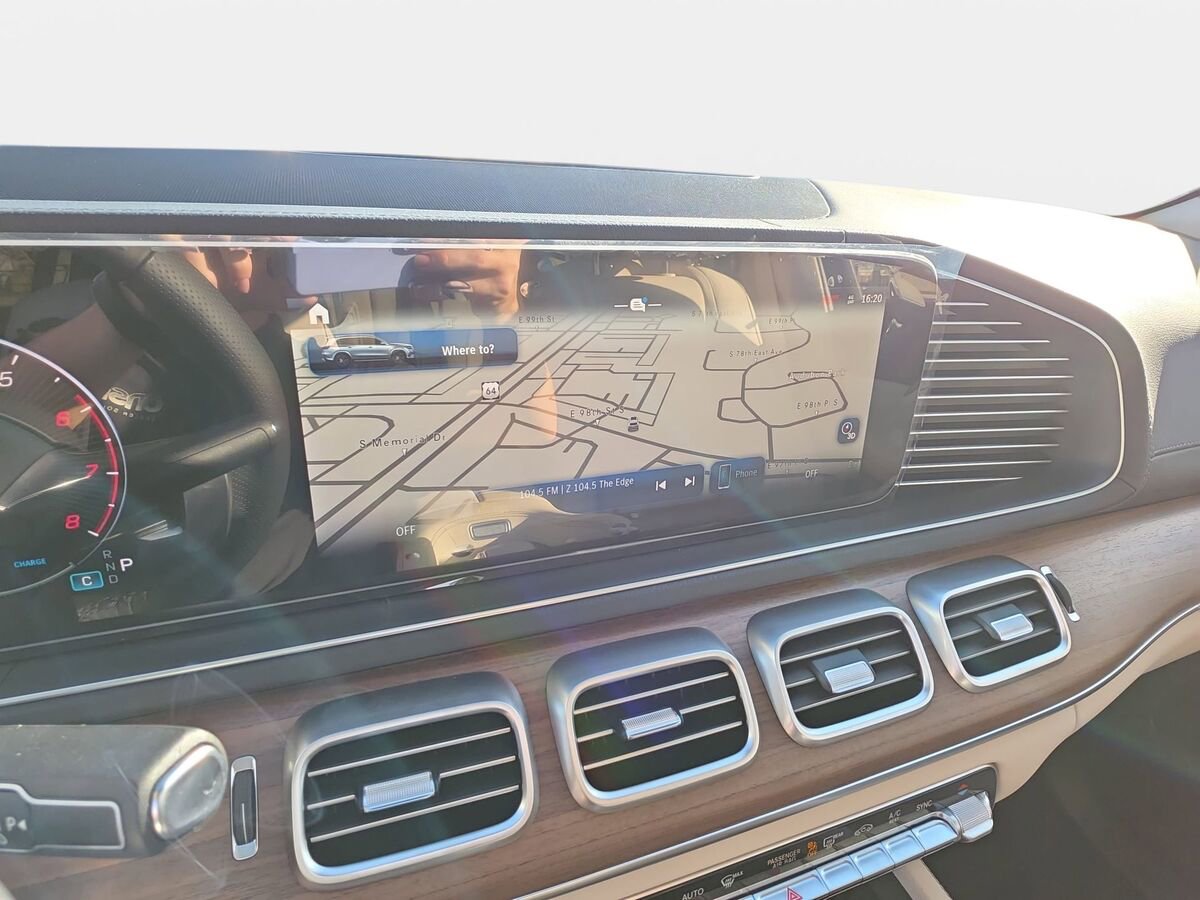 New 2026 Mercedes-Benz GLS 450 4MATIC image 21