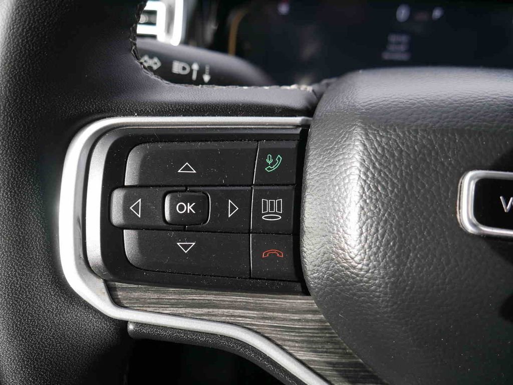 Used 2022 Jeep Wagoneer Series III w/ Flexible Seating Group image 46