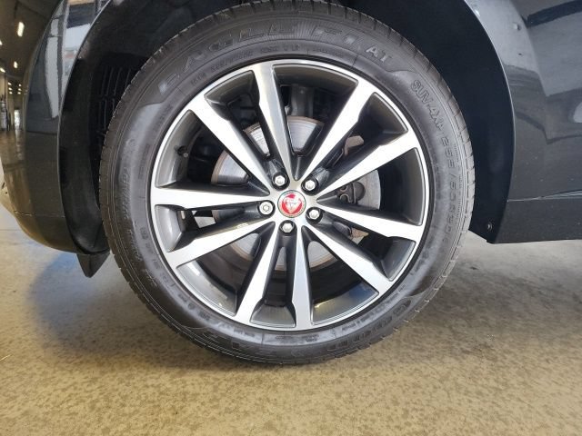 Used 2023 Jaguar F-PACE S AWD/4WD image 8