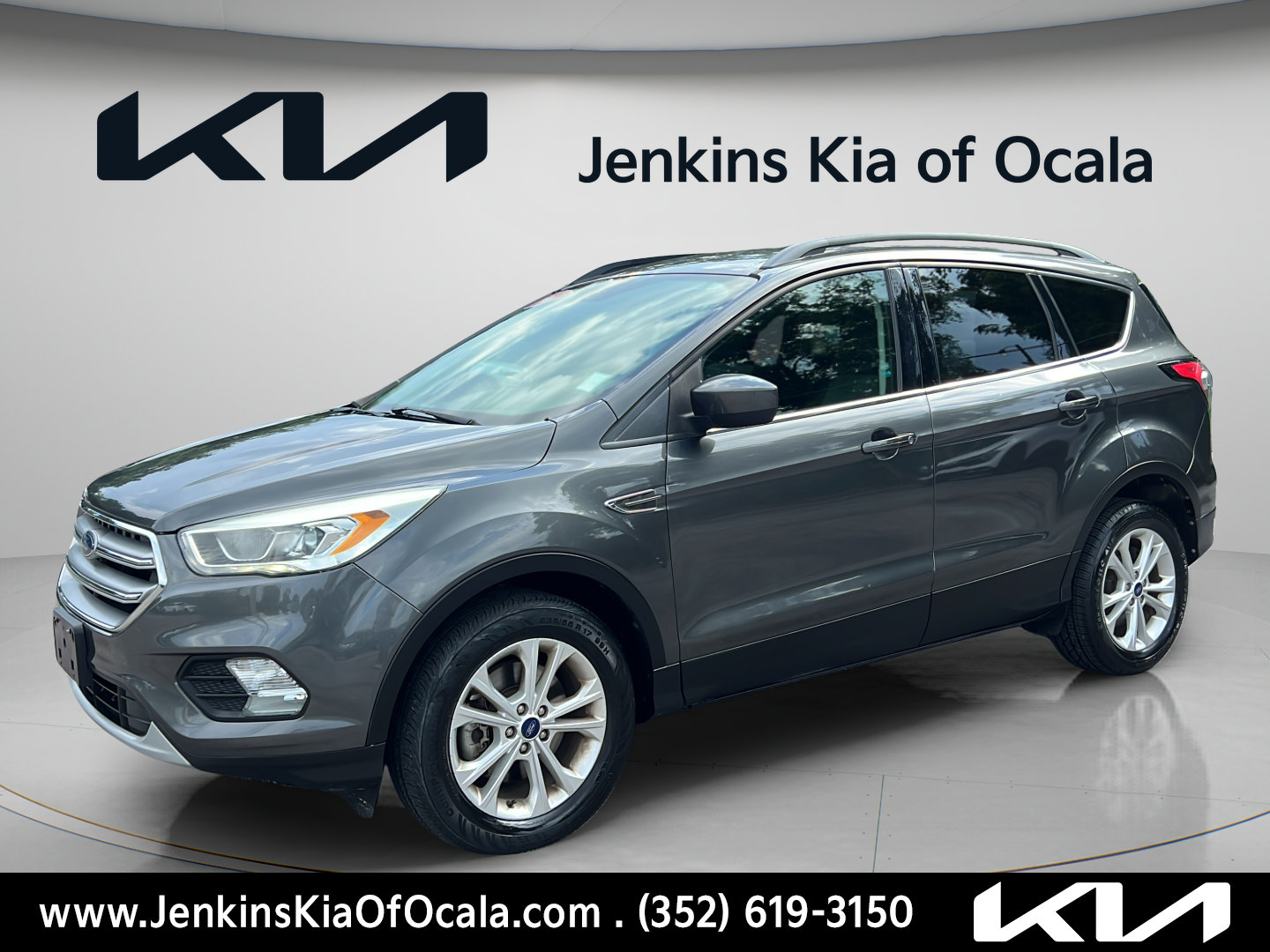 Used 2017 Ford Escape SE w/ Equipment Group 201A AWD/4WD image 8