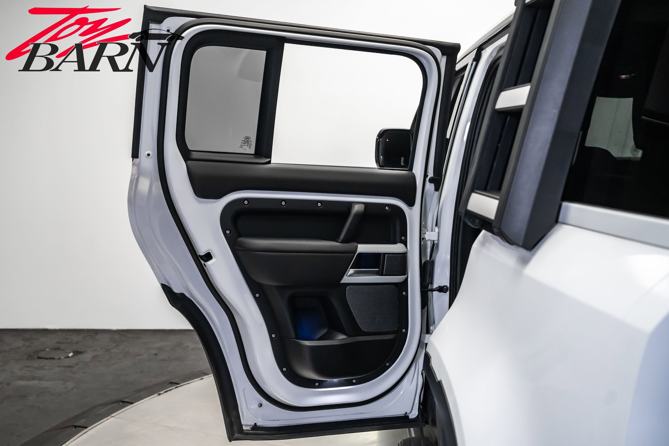 Used 2024 Land Rover Defender 110 S AWD/4WD image 44