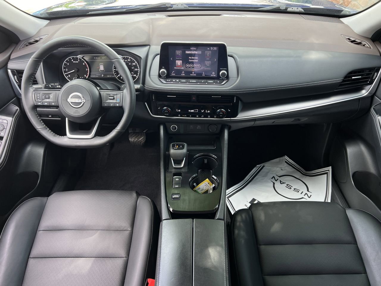 Used 2022 Nissan Rogue SV w/ SV Premium Package FWD image 8