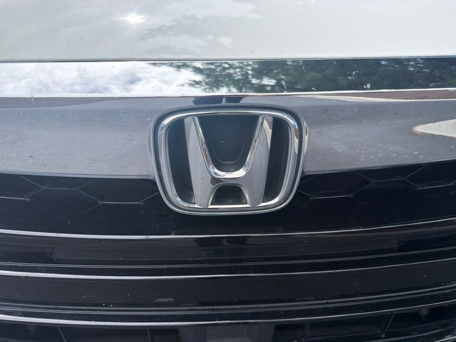 Used 2020 Honda Accord Touring image 4