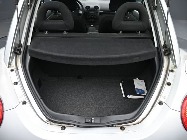 Used 2001 Volkswagen Beetle GLS FWD image 7