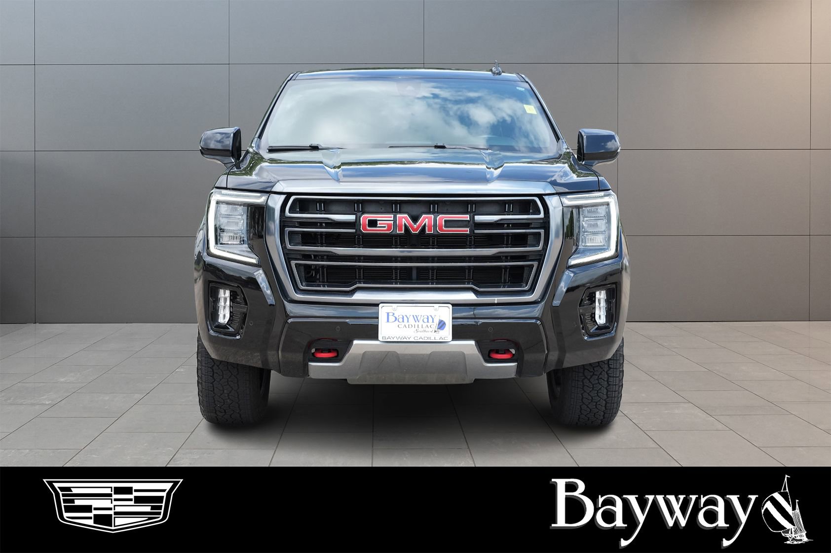 Used 2022 GMC Yukon AT4 image 2
