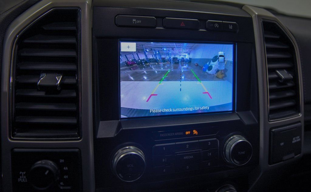 Used 2020 Ford F150 Lariat w/ Equipment Group 502A Luxury image 18