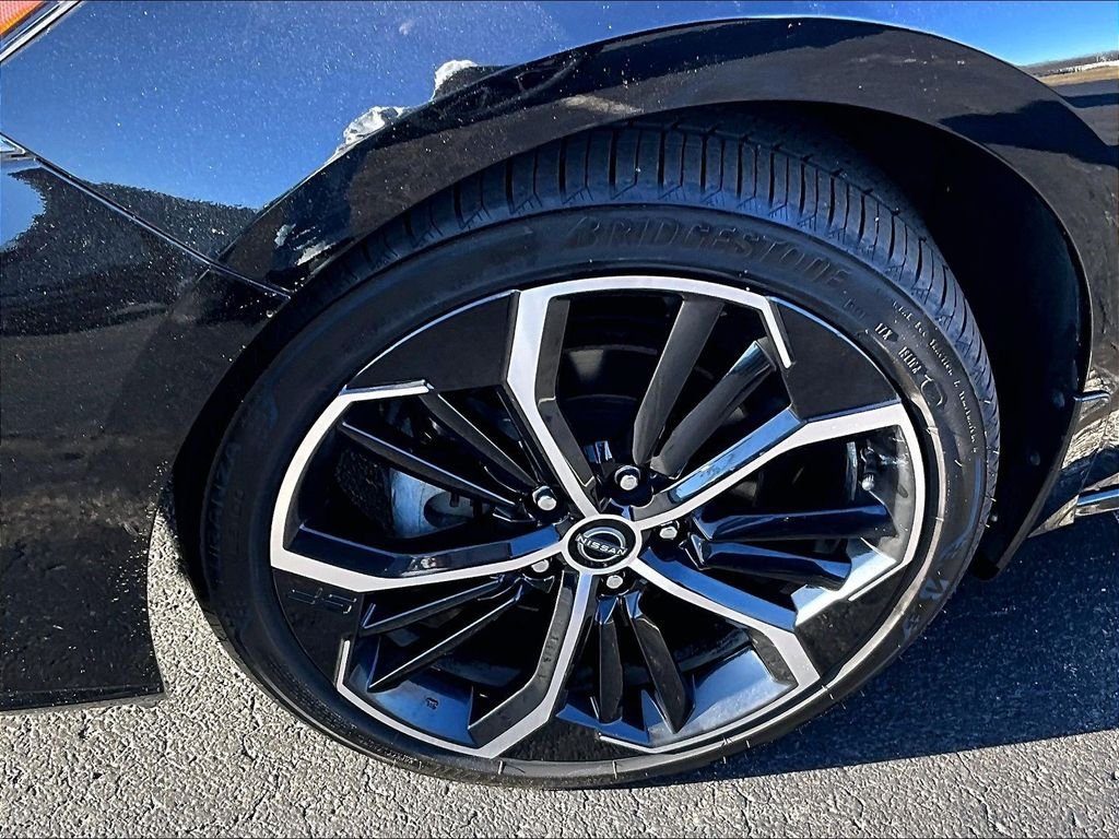 Used 2024 Nissan Altima 2.5 SR AWD/4WD image 7