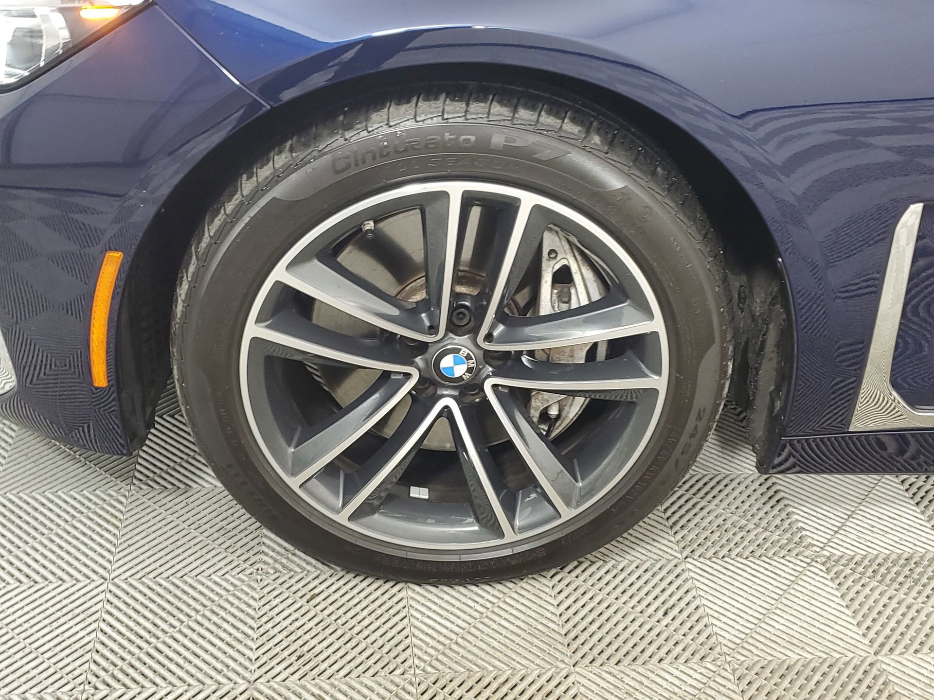 Used 2022 BMW 750i xDrive w/ Executive Package image 16