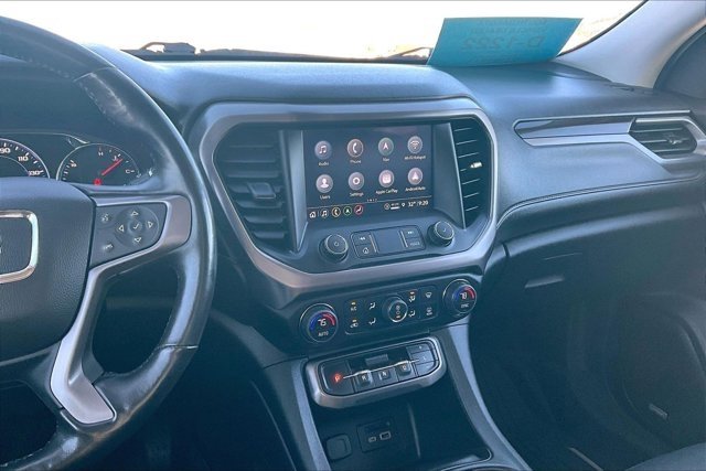 Used 2022 GMC Acadia AT4 w/ Technology Package image 9