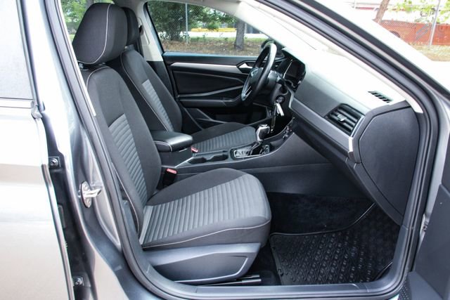 Used 2022 Volkswagen Jetta S image 26
