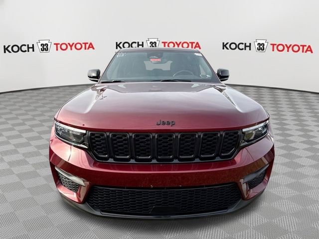 Used 2024 Jeep Grand Cherokee Altitude image 3