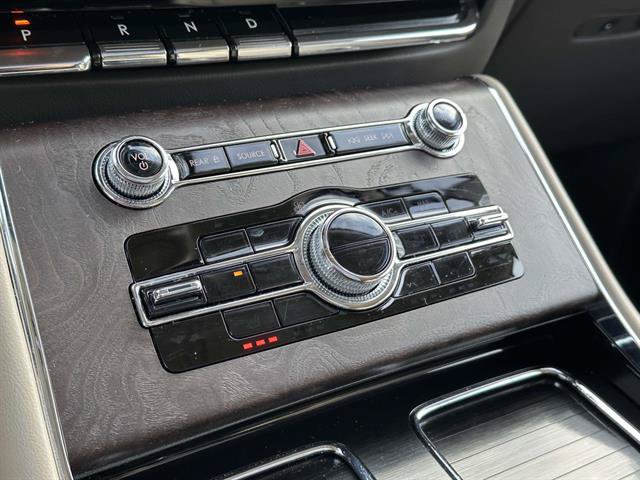 Used 2023 Lincoln Aviator Reserve w/ Elements Package Plus AWD/4WD image 45