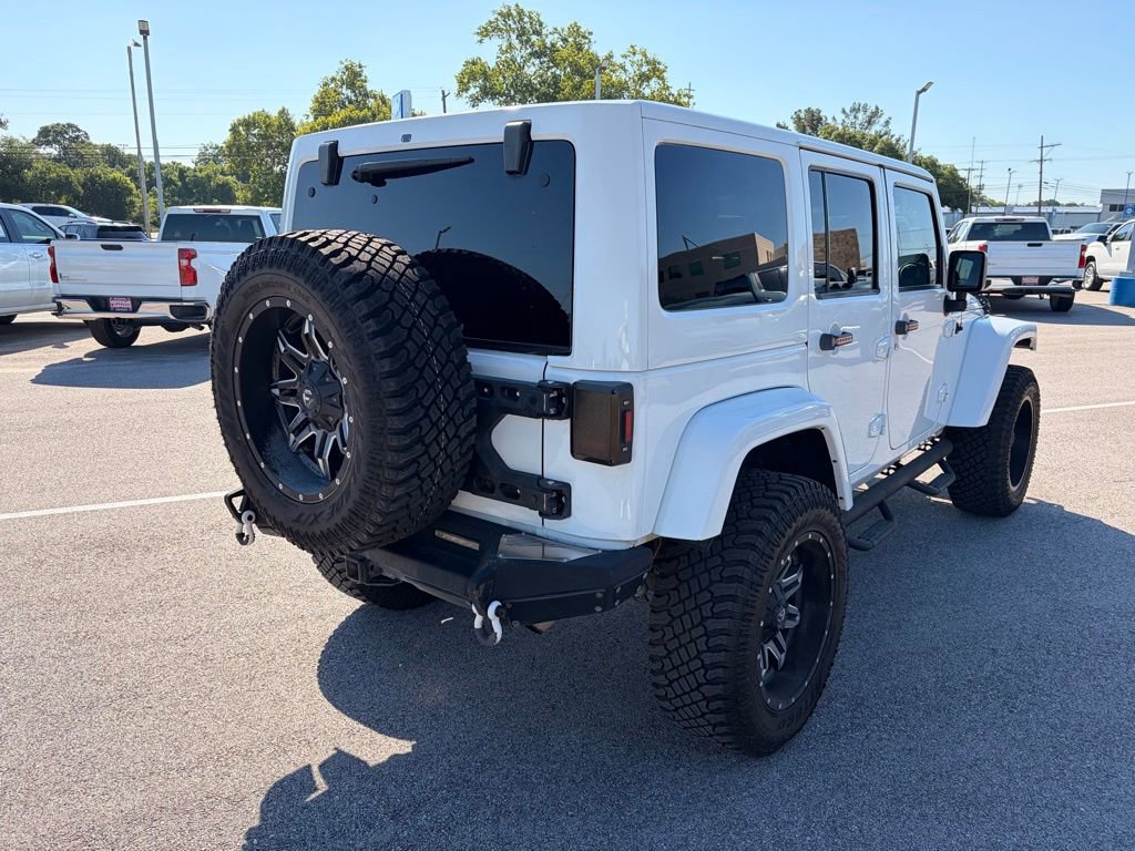 Used 2014 Jeep Wrangler Unlimited Sahara w/ Connectivity Group AWD/4WD image 5
