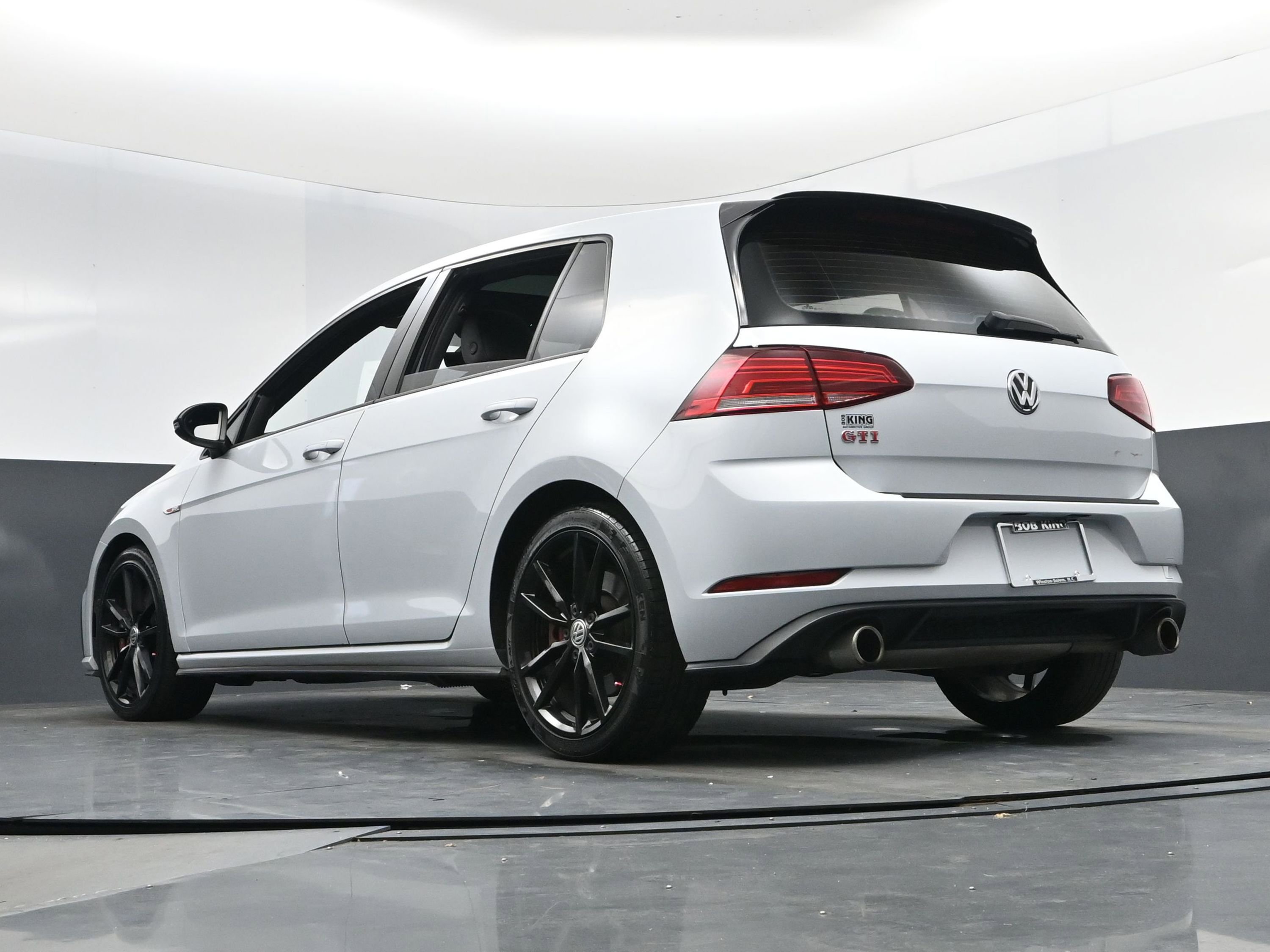 Used 2021 Volkswagen GTI Autobahn image 12
